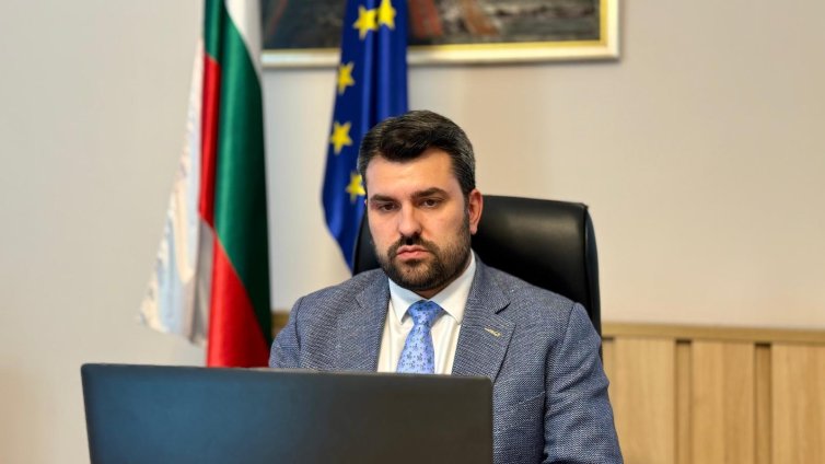 Георг Георгиев: Да бъдат назначени 19 посланици и един представител в ООН