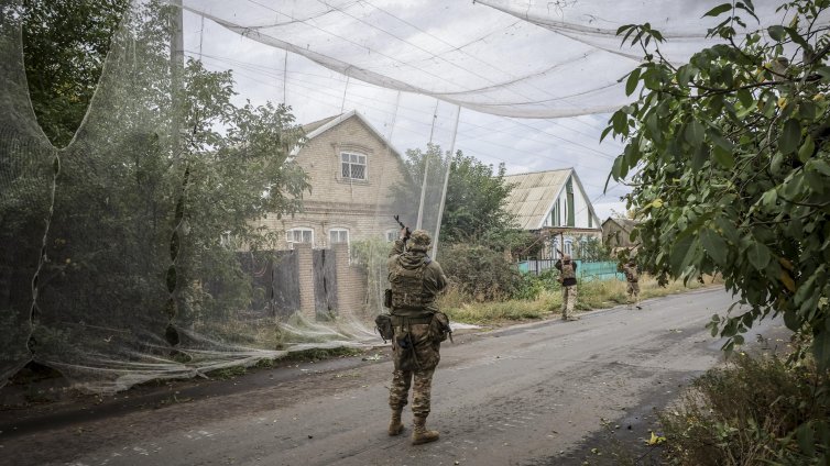 Руски войник е умишлено взривен от дрон на Путин, опитал се е да се предаде