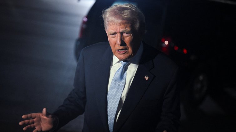 Скритата врата: Как работи дипломацията на Тръмп във Вашингтон