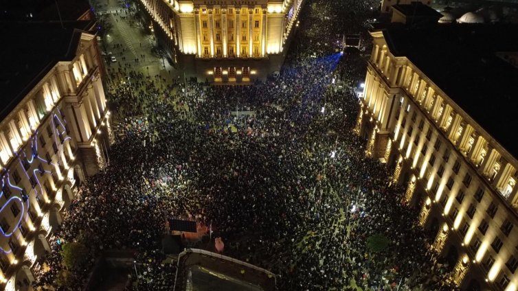 На протеста в София: 9-ма са задържани на КПП-тата