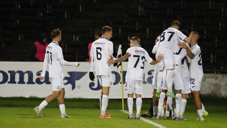 Славия остана без треньор