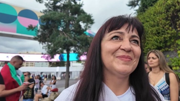  Майката на Карлос Насар: Горда и щастлива съм, чухме химна!