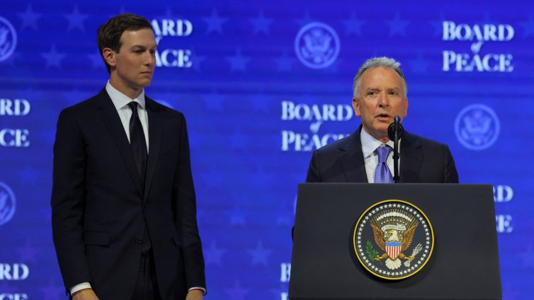 US аутсайдерско мирно дуо е изправено пред изпитание в три горещи точки