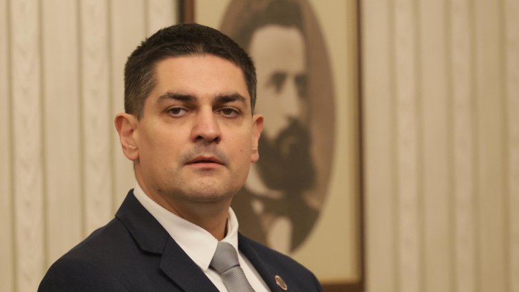 Радостин Василев: МЕЧ няма да последва съдбата на БСП