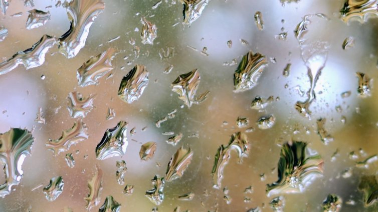 Четири трамвайни линии в София не се движат заради наводнение на бул. „Асен Йорданов“