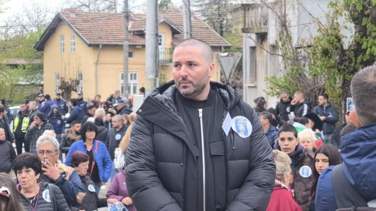 Бащата на Сияна: Купил съм си гроб до детето, само куршум може да ме спре