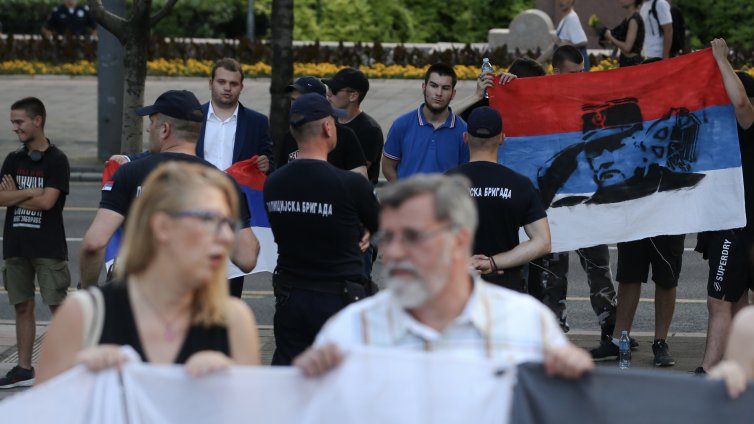 Хиляди почетоха "Касапина от Босна" Ратко Младич в Баня Лука