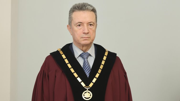 Проф. Стоилов за нов ВСС: Изборът да се извършва по нови правила