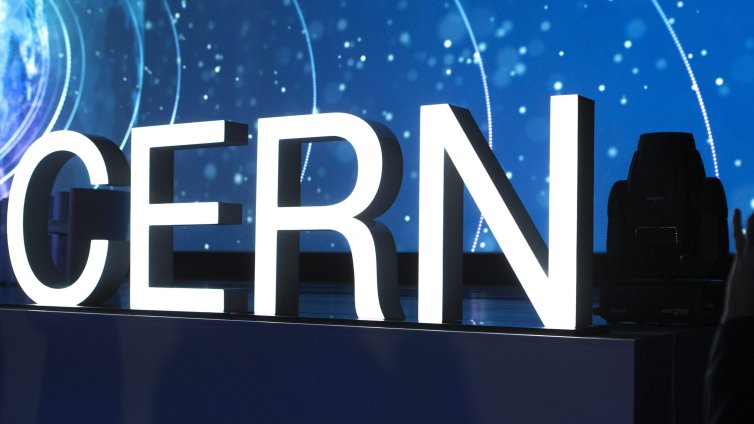 Учени от ЦЕРН тестват транспортиране на антиматерия с камион