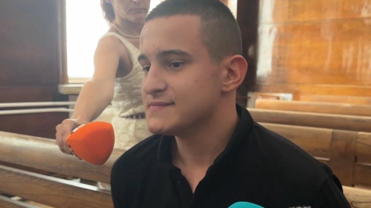 Двама от биячите от Русе се хвалят: Бягахме от куките, ушев ни гони! ВИДЕО