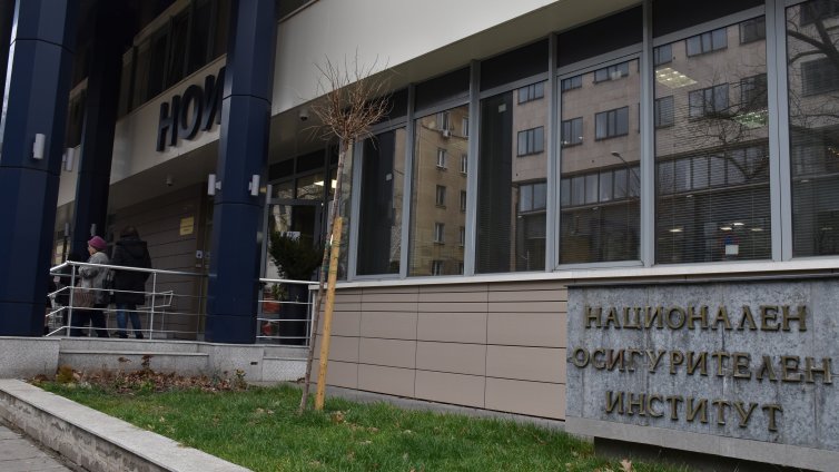 Средният осигурителен доход за септември е 1882,97 лева