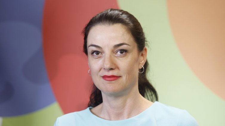Заплатите растат по-бързо от производителността и свиват печалбите на компаниите