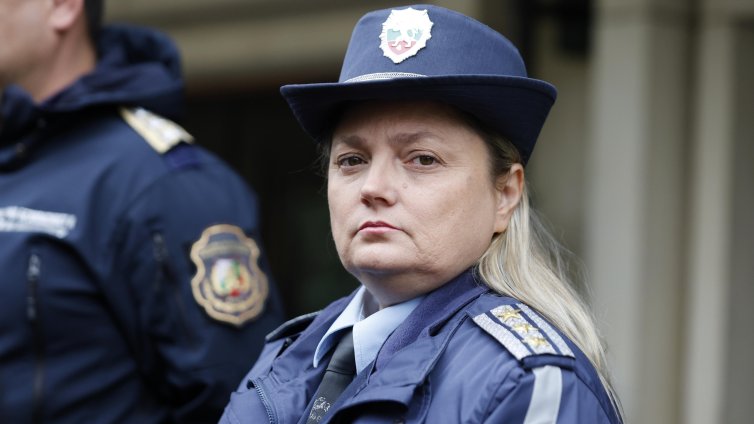 Част от проходите остават затворени за почистваме