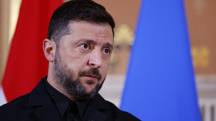 Зеленски: Украйна ще работи по план за прекратяване на огъня "през следващите десет дни"