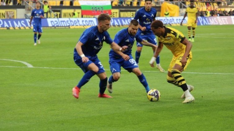 "Левски" отново с преднина пред "Лудогорец", прегази "Ботев Пловдив"