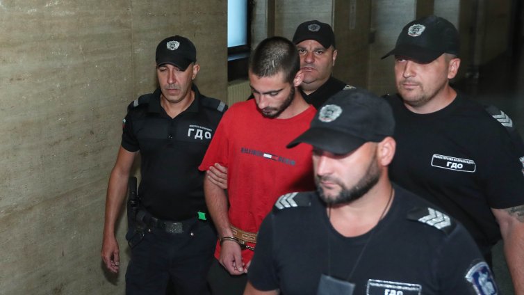 Постоянен арест за Даниел, който дерайлира трамвай 22 в София СНИМКИ