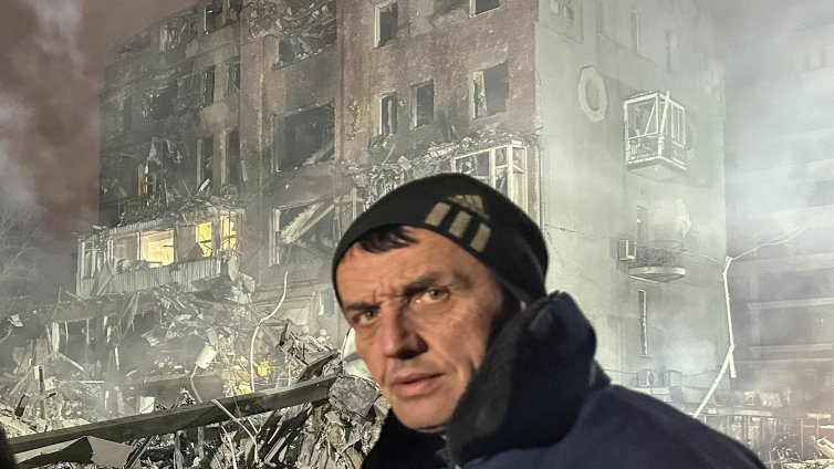 В кадър: Най-мащабната руска атака с ракети в Харков за тази година