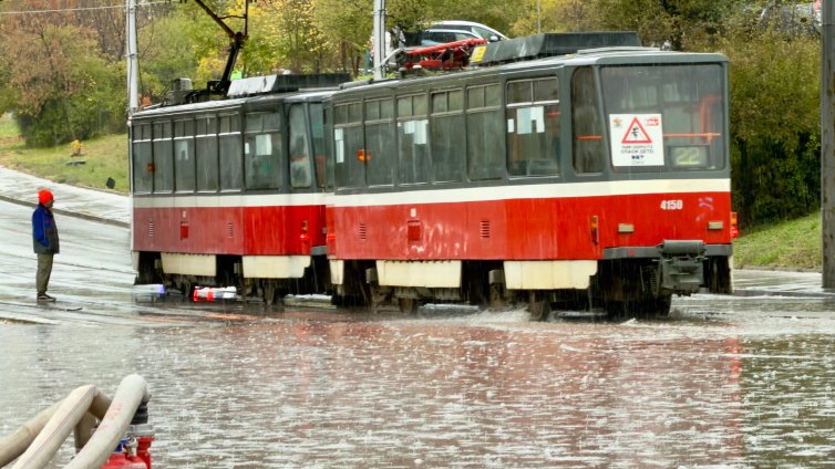 В кадър: Булевард "Шипченски проход" се превърна в езеро