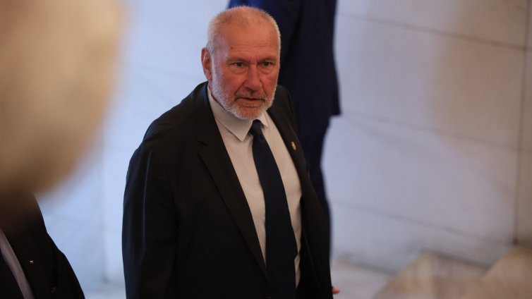 Проф. Овчаров: Очаквам рано или късно да има сблъсък между Борисов и Пеевски