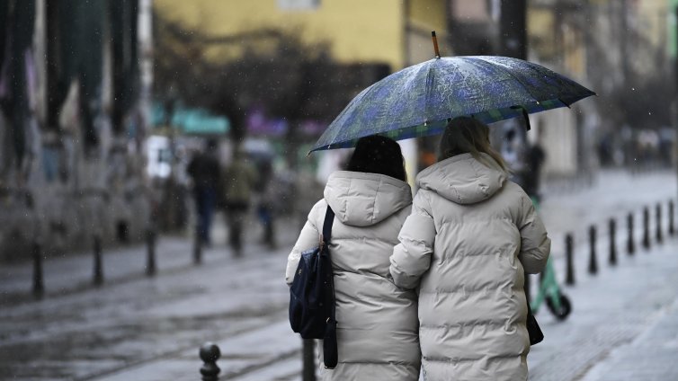 Облачно, с температури 4&deg;- 9&deg; ще е днес