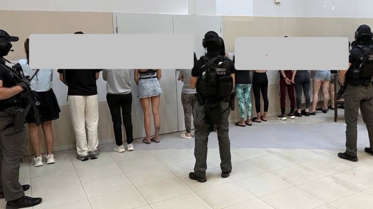 Рекет, проституция, просяци... Ще замлъкнат ли "Калашниците"?