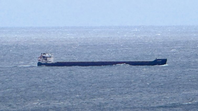 Подновява се спасителната операция за моряци от поразения в Черно море кораб "HS Dignity"
