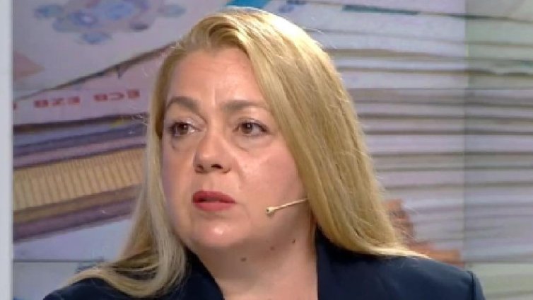 Да си плащат  ли осигуровките държаваните служители?