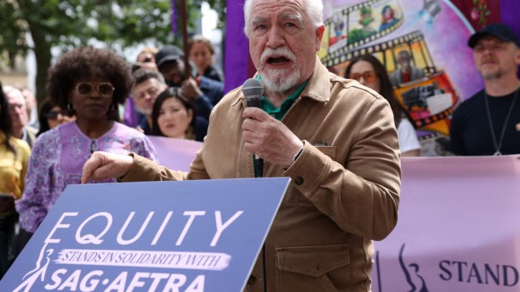 Британските актьори на бунт срещу изкуствения интелект в киното