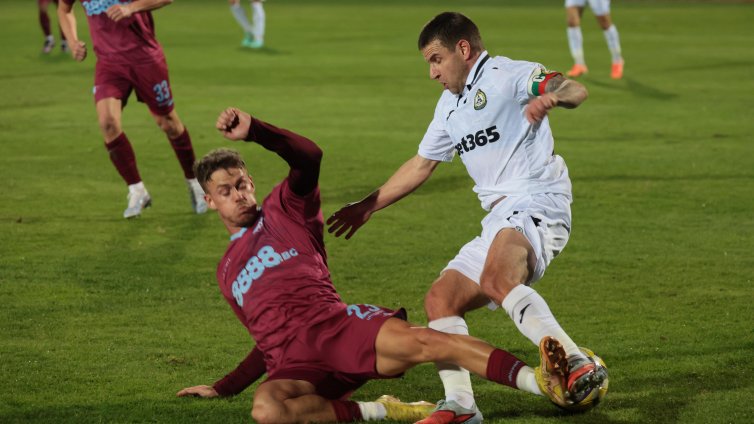 „Славия” победи като гост „Септември”