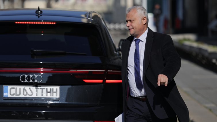 Рокадите в МВР: Дечев освободи тримата зам.-директори на СДВР