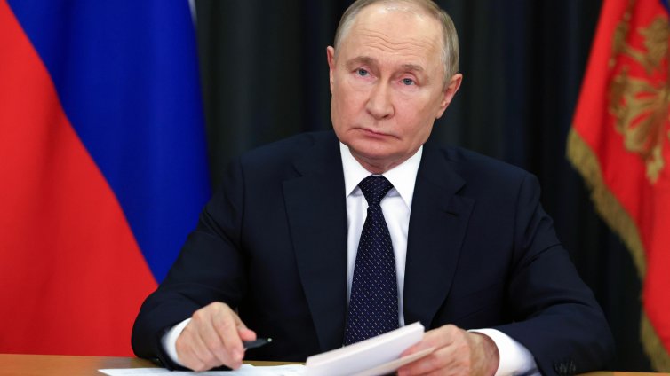 Странни ограничения за гражданите около резиденцията на Путин в Сочи 