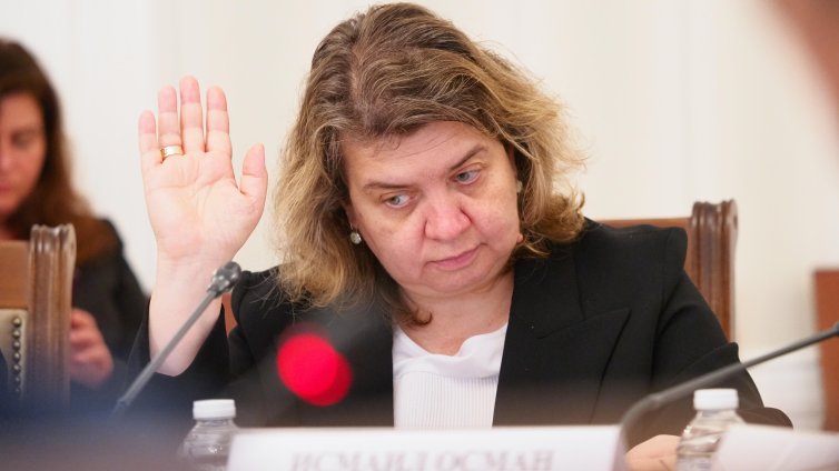 БСП се съгласи: Киселова може да бъде сменена като председател на НС