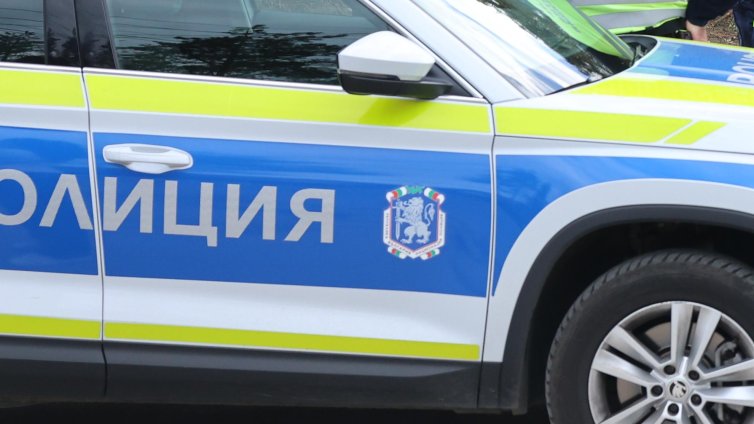 27-годишен е загинал при челен сблъсък между кола и бус край Велинград