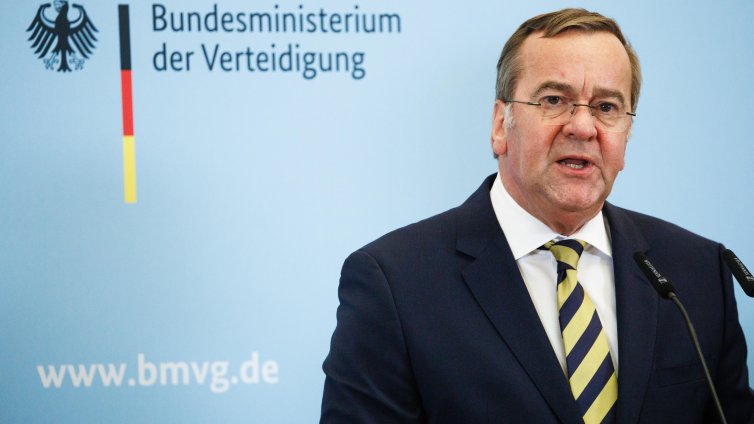 Германия разполага военни кораби в Средиземно море