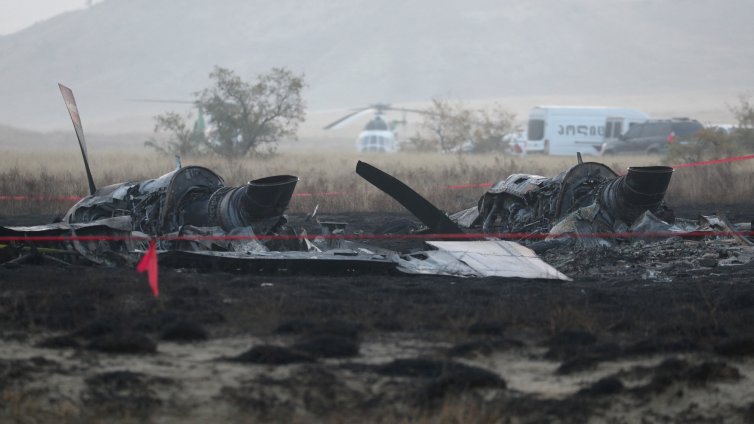 Падналият в Грузия турски военен самолет се е разпаднал във въздуха? 