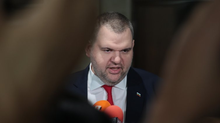 Пеевски: ПП-ДБ искаха да работят с мен и да пенсионираме Борисов