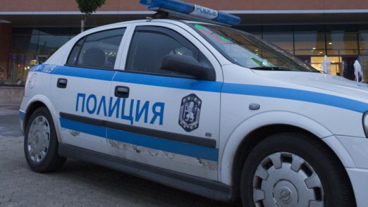 Заловиха водача, който блъсна полицай при проверка 