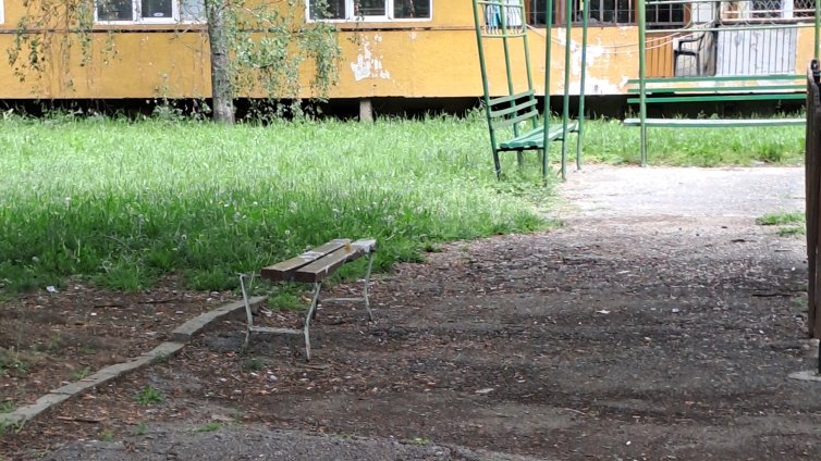 От HelpBook: Тревите си стоят, кърлежите гъмжат, а "калинките" в общината бездействат