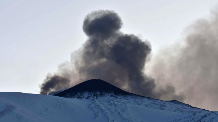 Учени откриха спящ гръцки вулкан, който произвежда магма