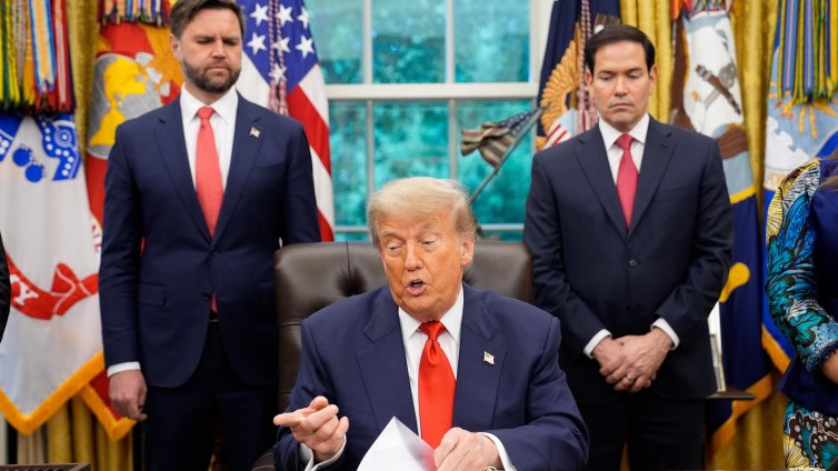 Тръмп: "Нещо ще се случи" във войната на Русия в Украйна и нещата ще се "наредят"