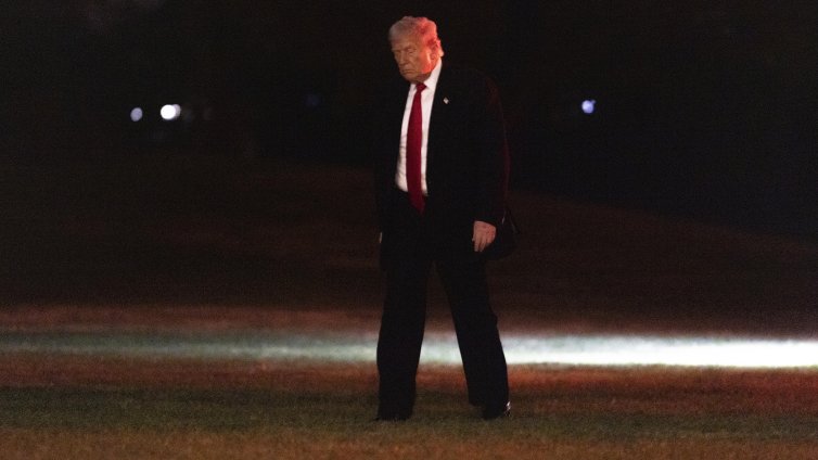 Вижда ли се края на бюджетната парализа в Щатите?