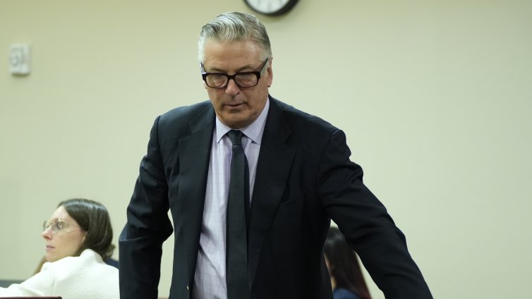 Алек Болдуин е обмислял самоубийство