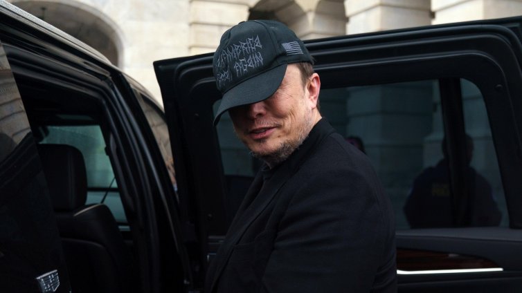 Мъск критикува назначения от Тръмп шеф на НАСА, бил глупав за работата