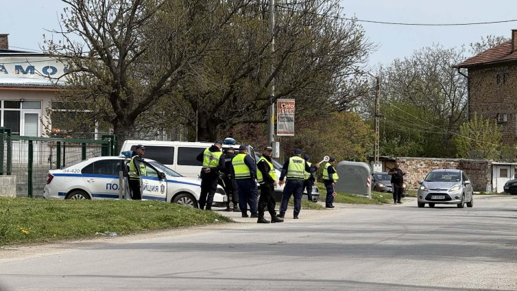 Шофьорът на рейса, помел коли в Хасково, е бил на психоактивни лекарства