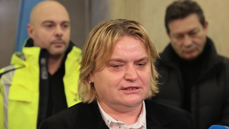 Бобчева: Продължава кризисната организация по събирането на боклука