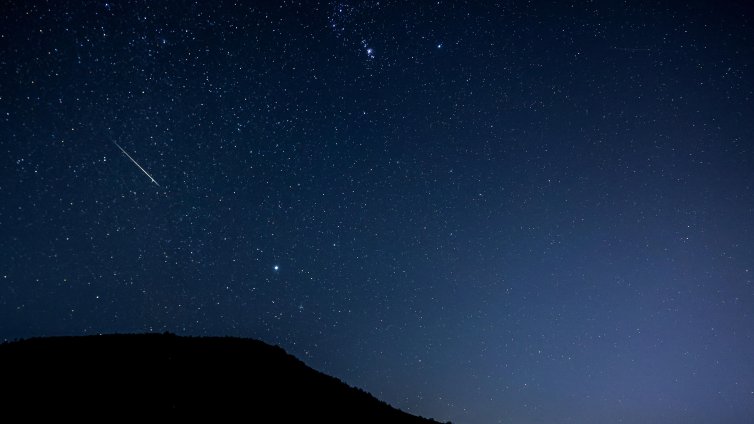 Дълбините на Нептун и Уран може да съдържат суперйони