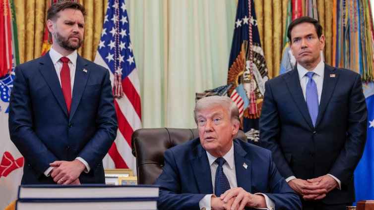 Тръмп: Часовникът тиктака, аз имам всичкото време на света, но Иран не!