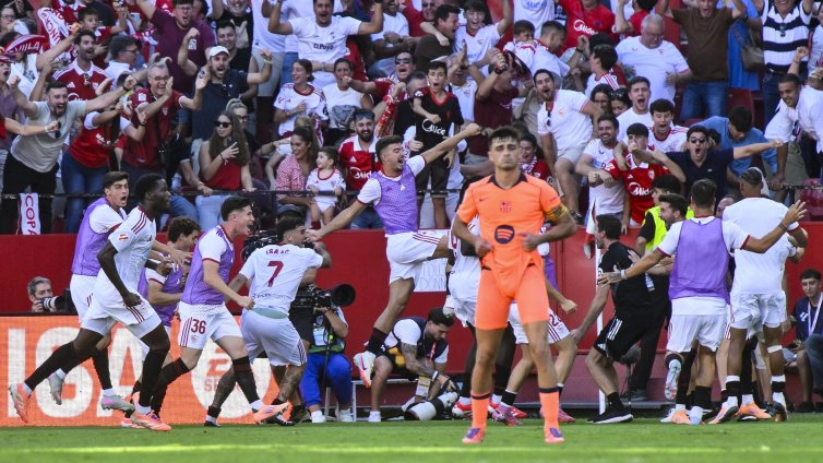 Севиля разби Барселона и нанесе първа загуба на каталунците в Ла Лига