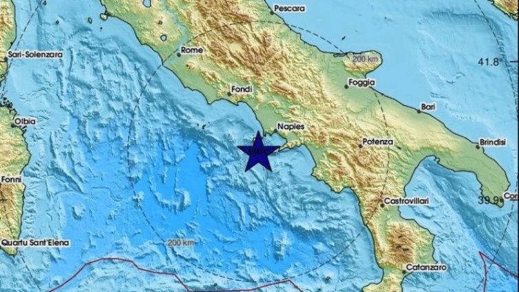 Силно земетресение от 5.9 по Рихтер близо до Неапол