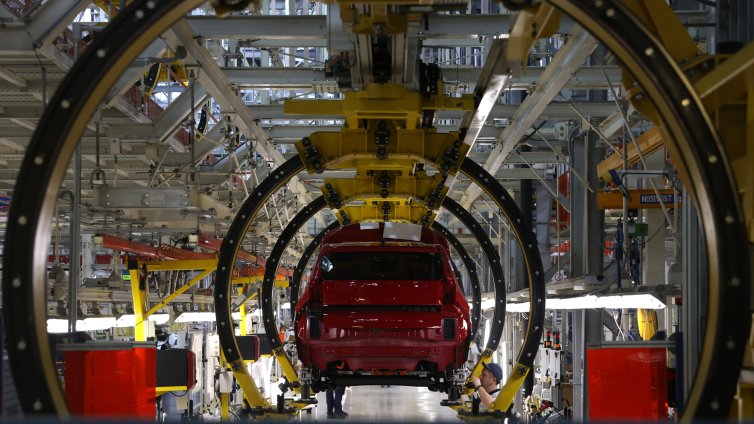 Китай ще принуди 8 европейски автомобилни заводи да затворят?